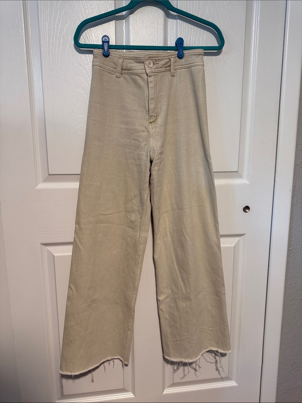 Miou Muse Wide Leg Raw Hem Cream Jeans size Small